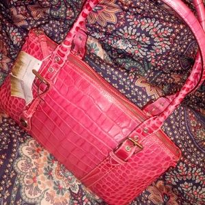 Dooney&Bourke NILE Collection